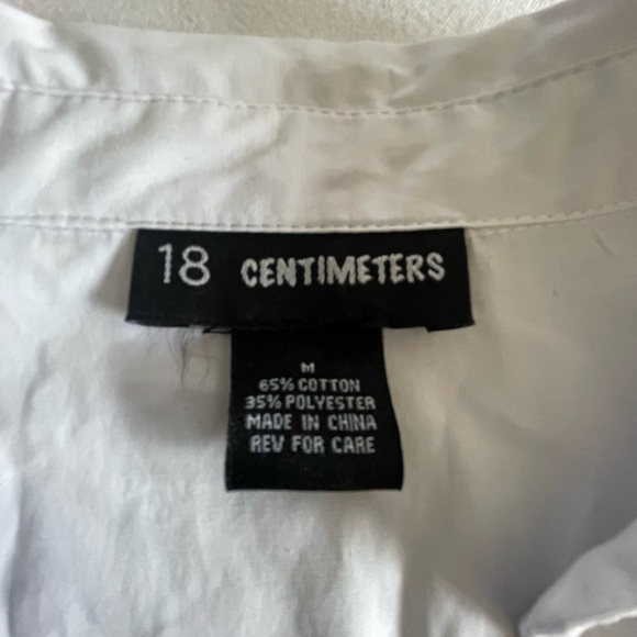 18 Centimeters Size:M Women’s cropped opened front top - Picture 4 of 6